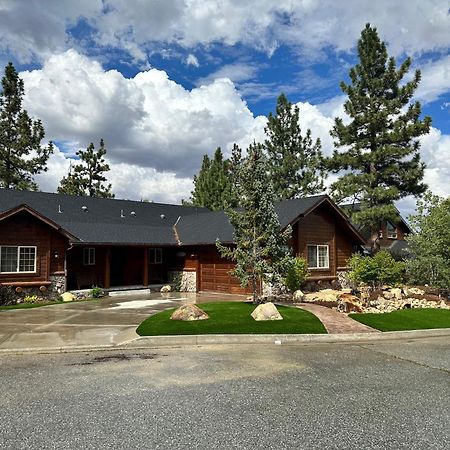 Custom Single Story Cabin With Jacuzzi Pool Table & Big Game Room With Arcade Games Біг-Бер-Лейк Екстер'єр фото