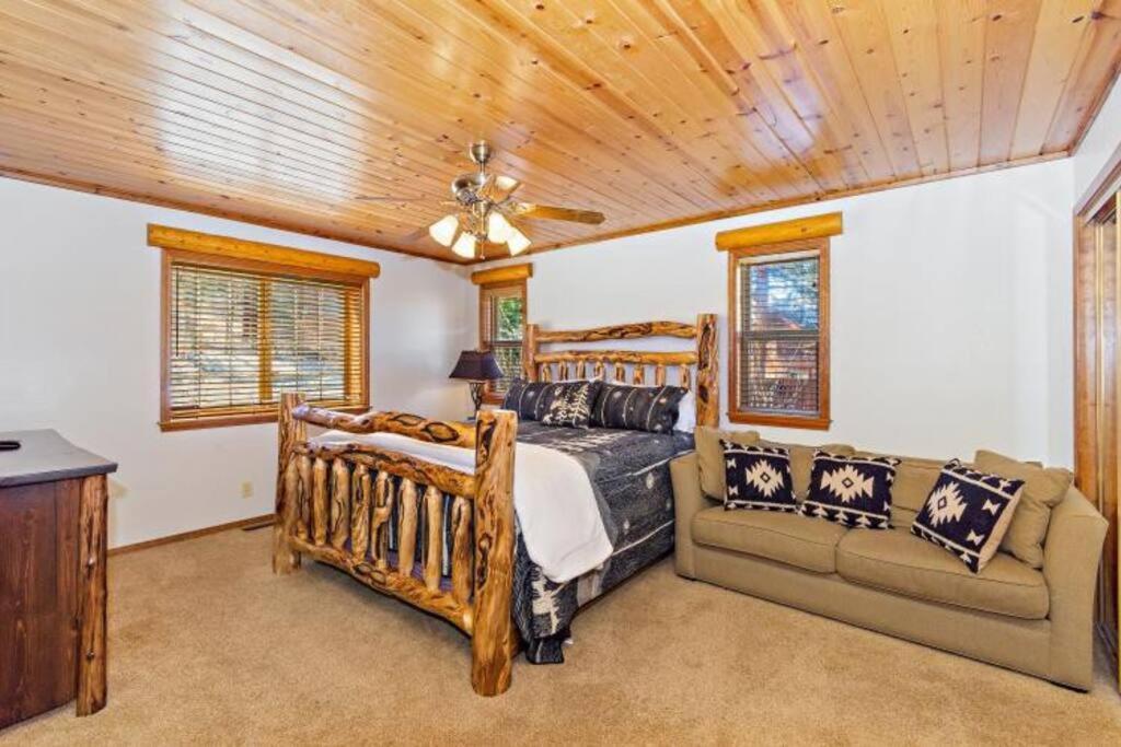 Custom Single Story Cabin With Jacuzzi Pool Table & Big Game Room With Arcade Games Біг-Бер-Лейк Екстер'єр фото