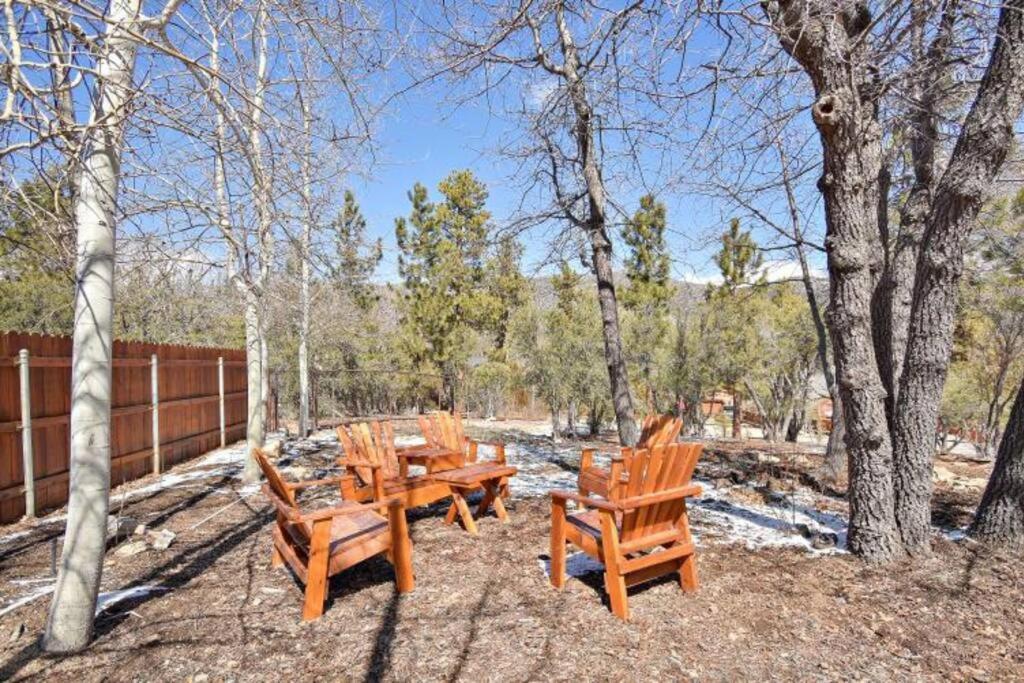 Custom Single Story Cabin With Jacuzzi Pool Table & Big Game Room With Arcade Games Біг-Бер-Лейк Екстер'єр фото