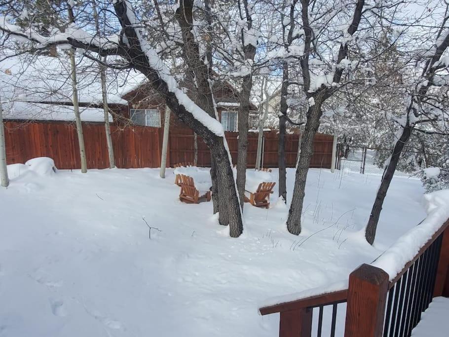 Custom Single Story Cabin With Jacuzzi Pool Table & Big Game Room With Arcade Games Біг-Бер-Лейк Екстер'єр фото