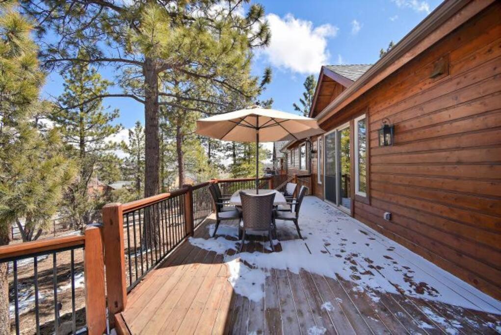 Custom Single Story Cabin With Jacuzzi Pool Table & Big Game Room With Arcade Games Біг-Бер-Лейк Екстер'єр фото